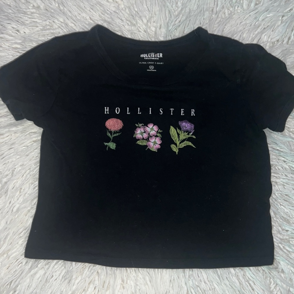 Hollister tshirt